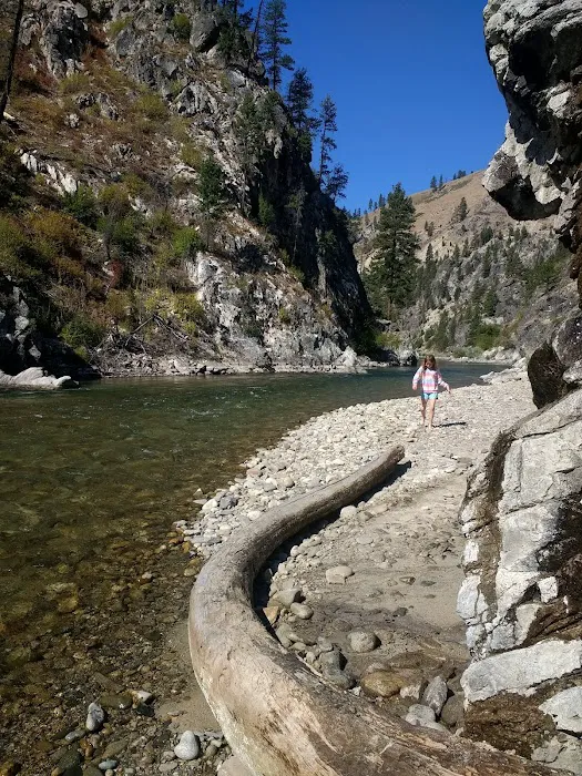 Pine Flats Campground Picture 2