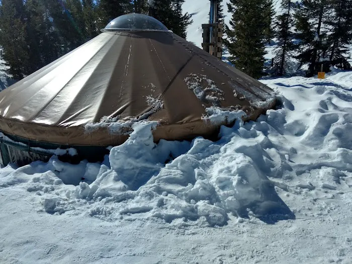 Banner Ridge Yurt Picture 8
