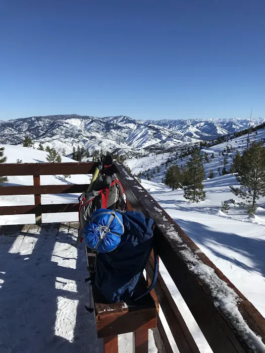 Banner Ridge Yurt Picture 7
