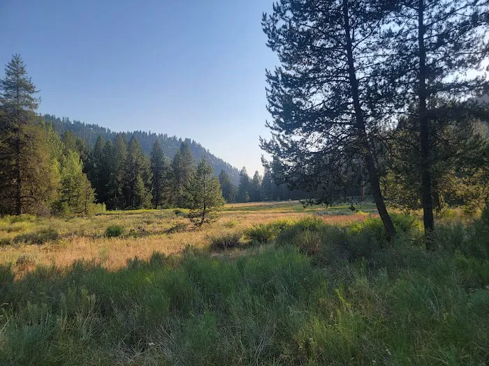 Deer Park Guard Station Picture 2