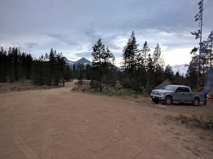 Chinook Bay Campground Picture 2