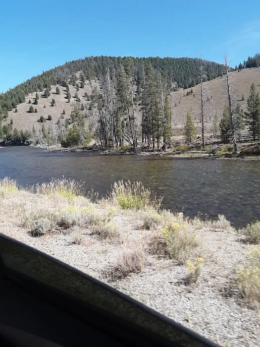 Redfish Outlet Campground Picture 10