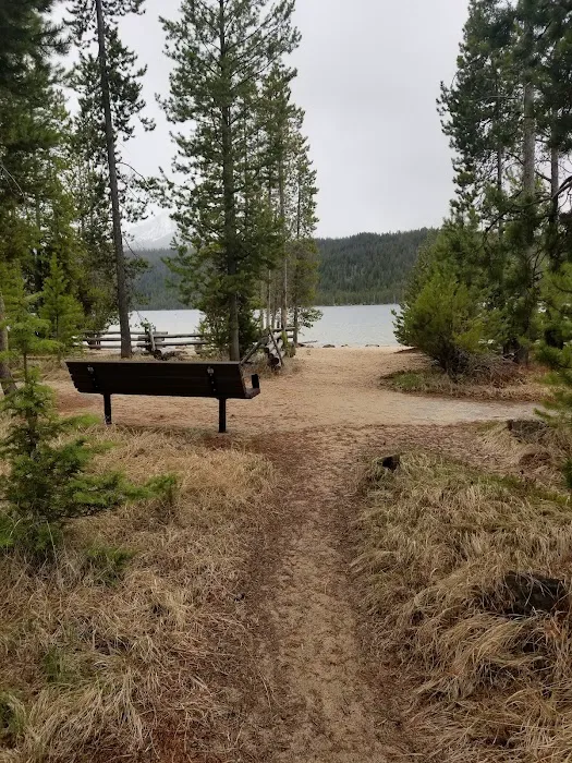 OUTLET CAMPGROUND Picture 10