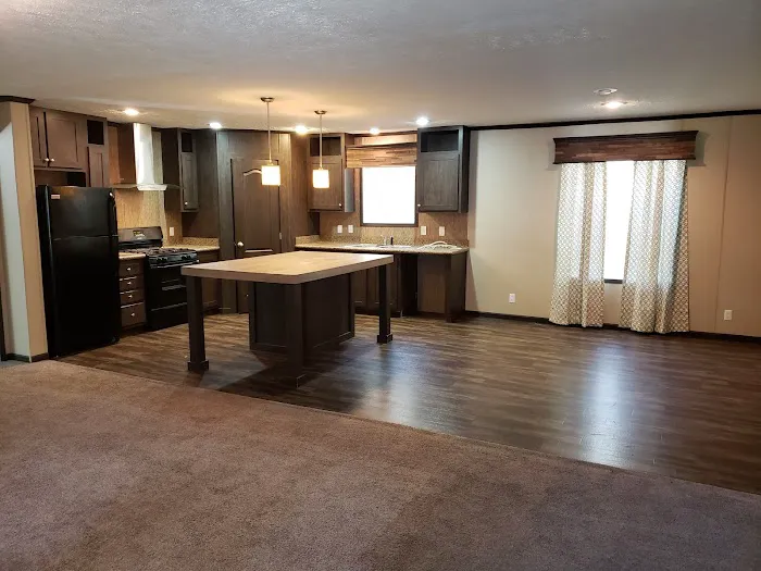 Lake Villa Picture 9