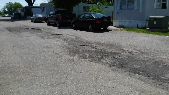 Twin Pines Mobile Home Community Picture 2