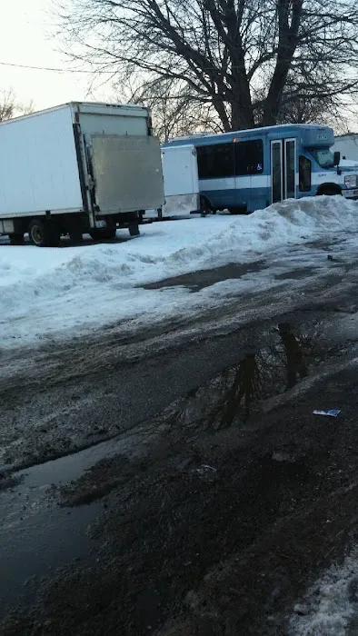 Twin Pines Mobile Home Community Picture 4