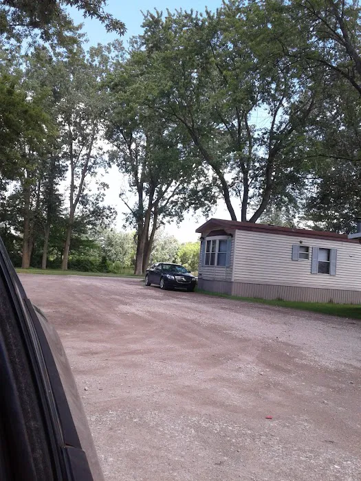 Montrose Mobile Home Park Picture 3