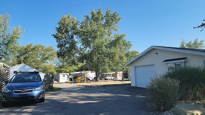 Lincoln Estates Picture 1