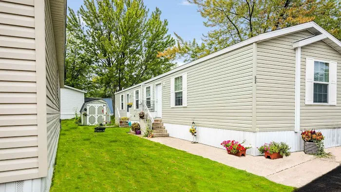 Lincoln Estates Picture 4