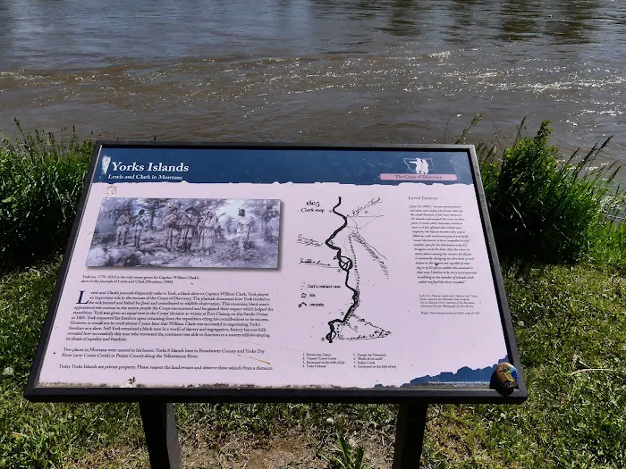 Yorks Island Picture 4