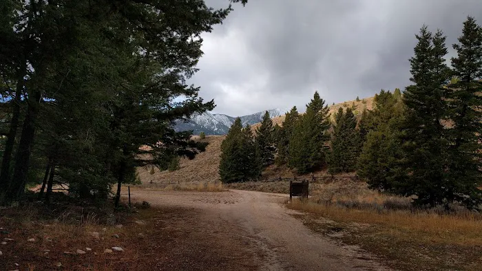 Mill Creek Trailhead & Campground Picture 6
