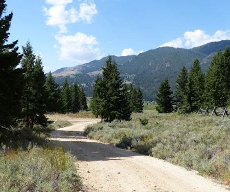Mill Creek Trailhead & Campground