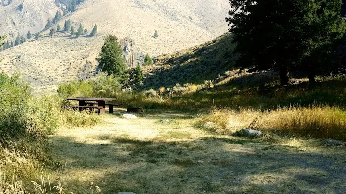 Holman Creek Campground Picture 8