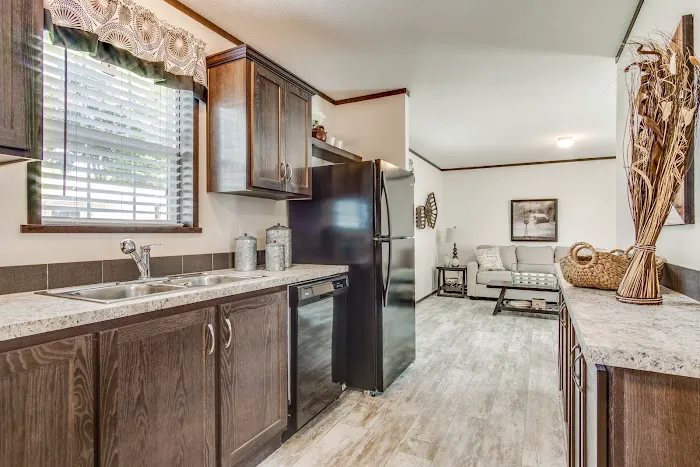 Gaslight Village Manufactured Home Community Picture 7