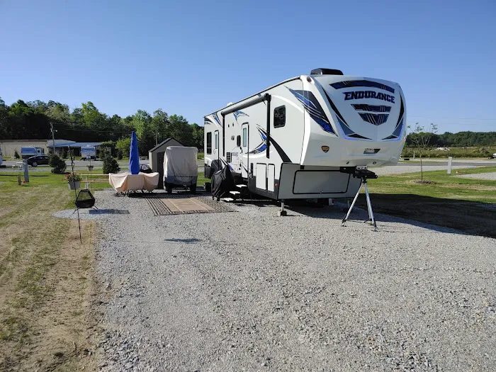 Indian Lakes RV Campground Picture 2