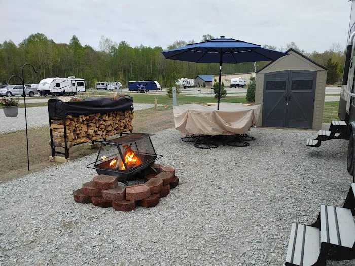 Indian Lakes RV Campground Picture 6