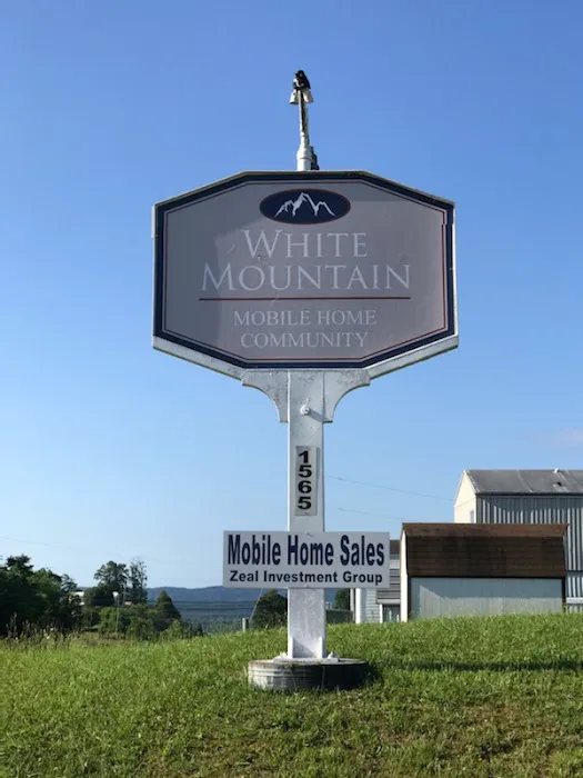 White Mountain Mobile Home Community Picture 7