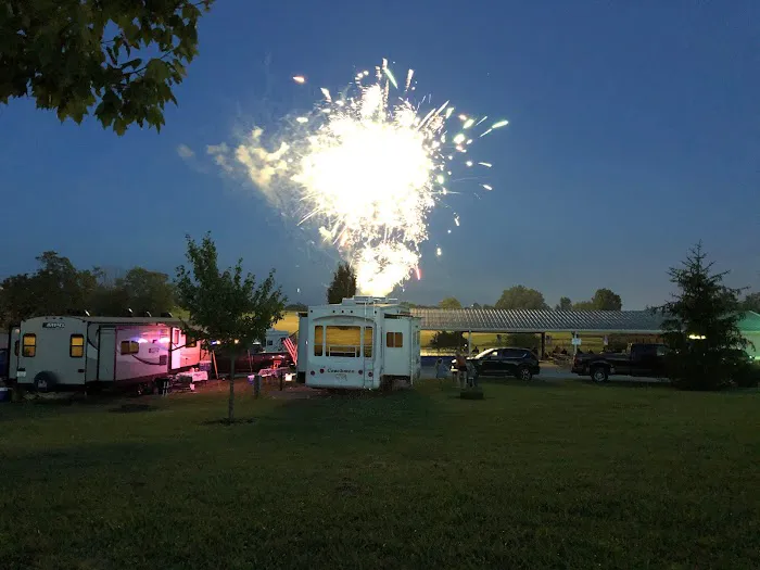 Whispering Hills RV Park Picture 5