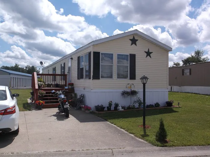Madison Village Manufactured Home Community Picture 2