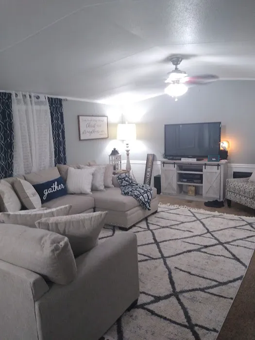 Country Manor Picture 5