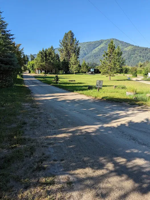 Riverpond Campground Picture 6