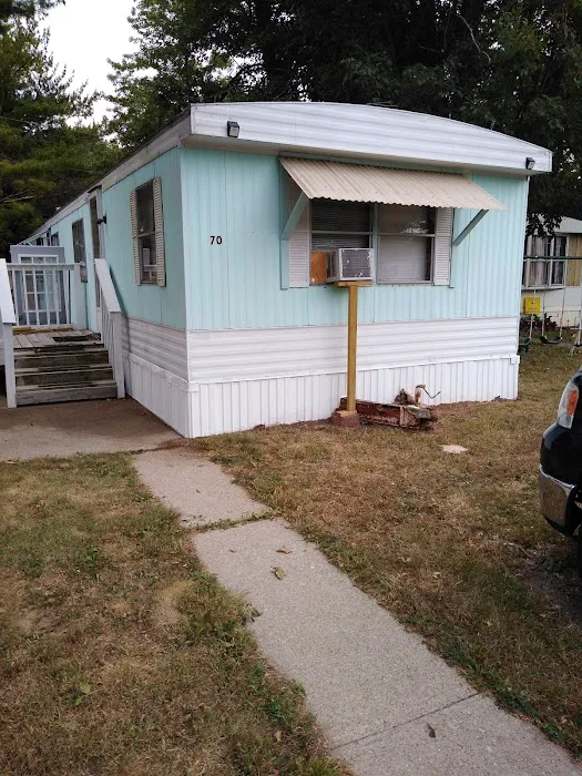The Village Green - Manufactured Housing Community Picture 9
