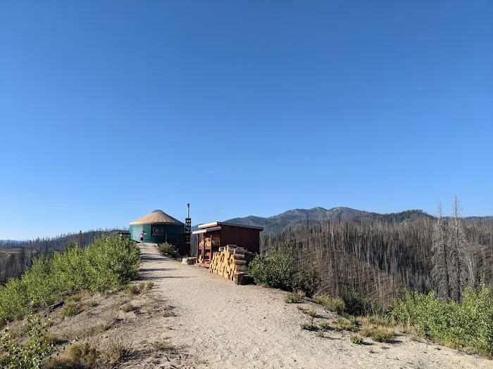 Rocky Ridge Yurt Picture 8