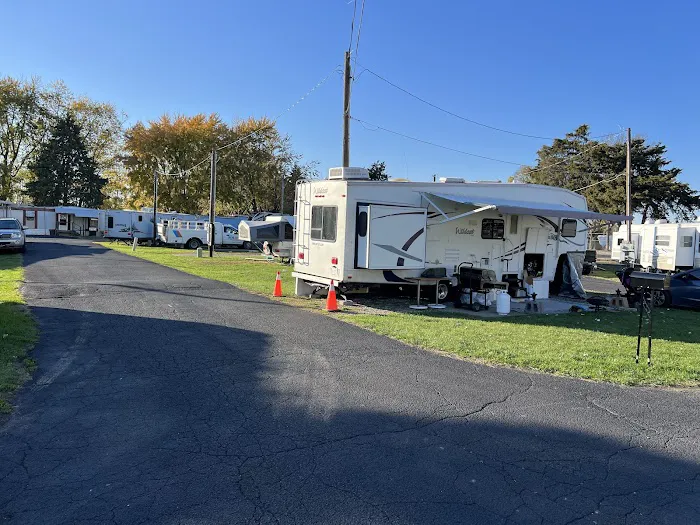 Speedway RV Park Picture 4