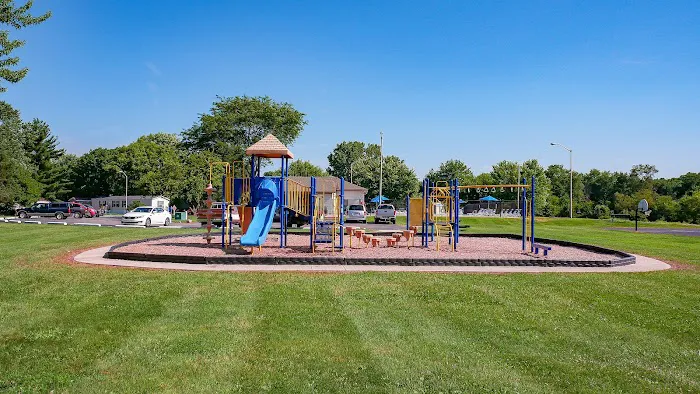 West Glen Village Manufactured Home Community Picture 7