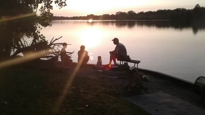 Kearsley Lake Terrace Picture 2