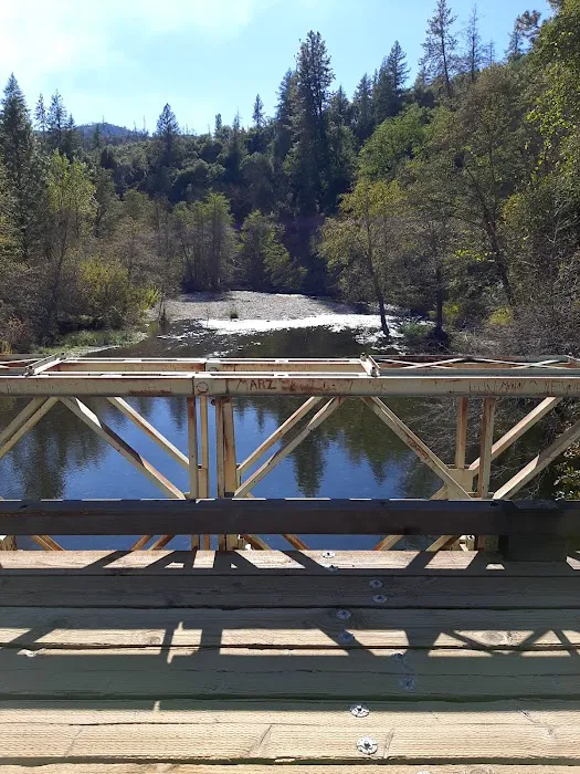 Peltier Bridge Campground Picture 4