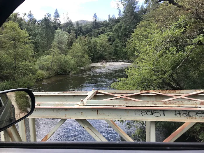 Peltier Bridge Campground Picture 10