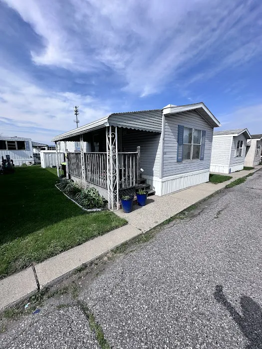 Roseville Mobile Home Park Picture 5