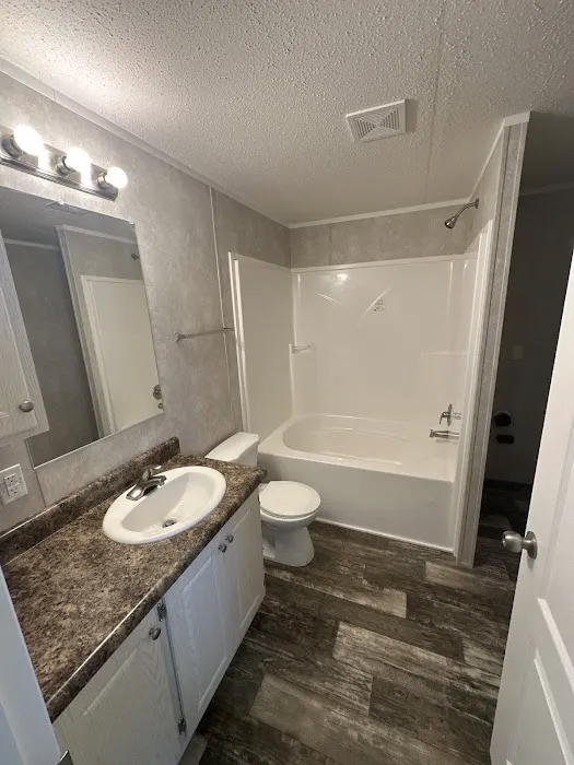 Roseville Mobile Home Park Picture 6
