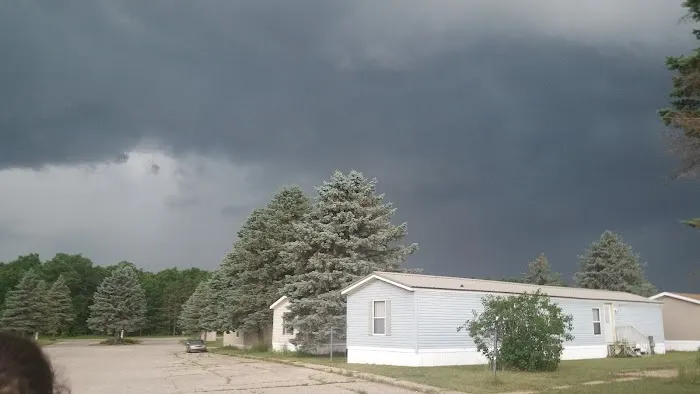 Circle Drive Mobile Home Park Picture 2