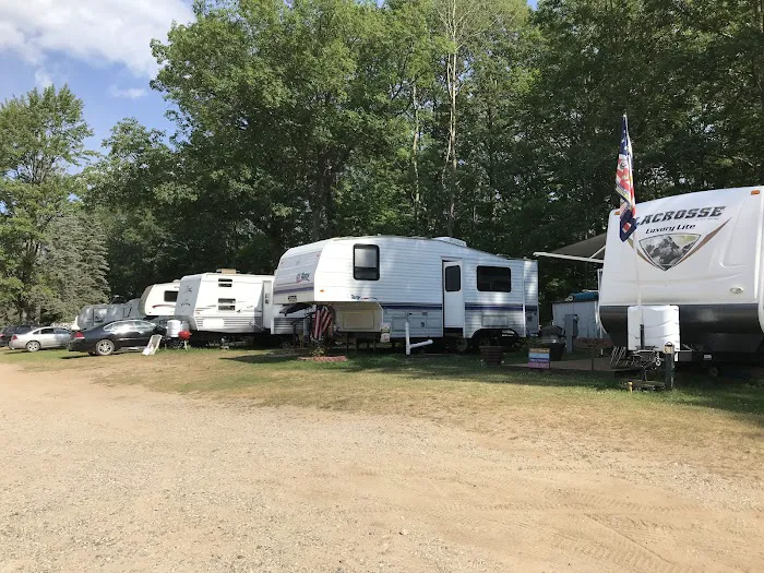 Holiday Terrace Mobile Home Park Picture 5