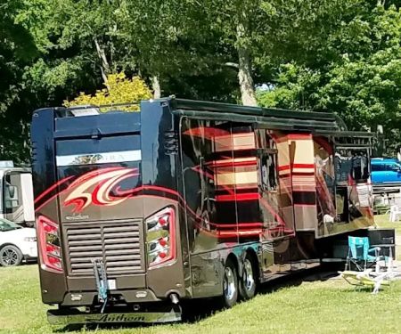 College Park Mobile Village