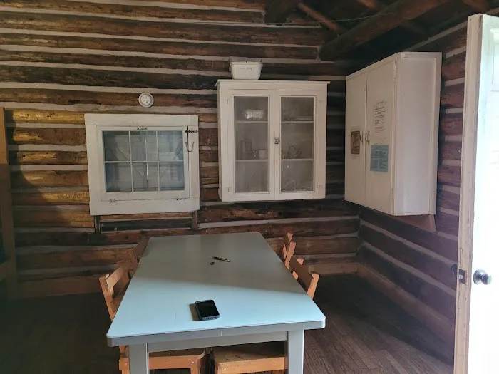 Black Butte Cabin Picture 3