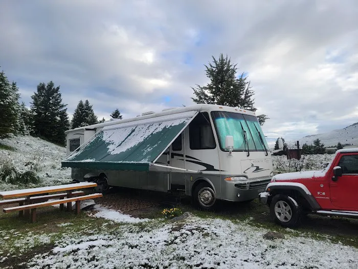 Riverview Campground Picture 3