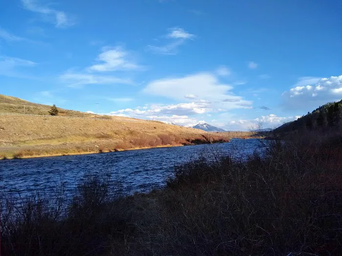 Madison River Campground Picture 4