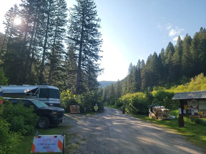 Spire Rock Campground Picture 9