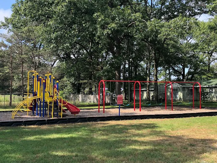 Arlington Woods Picture 10
