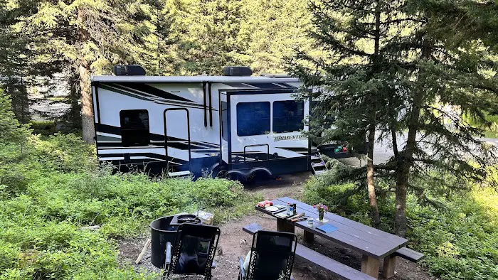 Red Cliff Campground Picture 6