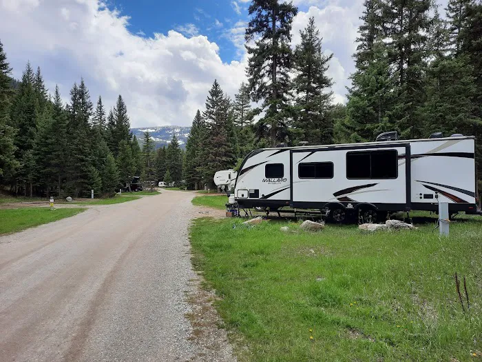 Red Cliff Campground Picture 10