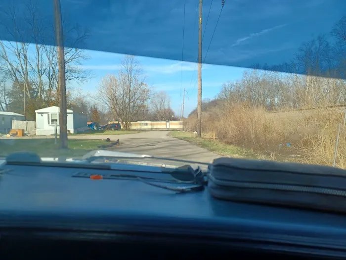 Maple Grove Mobile Home Park Picture 3