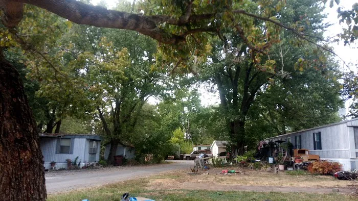 Maple Grove Mobile Home Park Picture 1