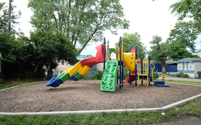 Imperial Estates Picture 5