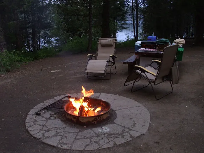 Hollywood Point Campground Picture 1