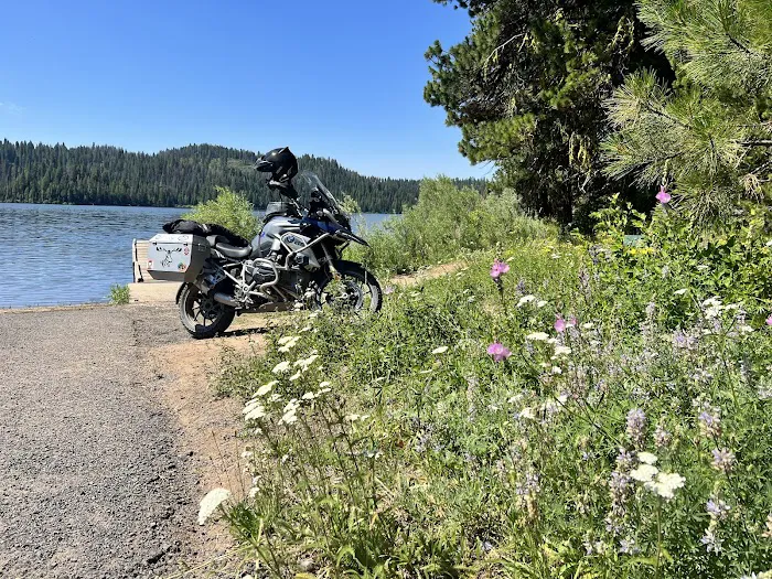 Hollywood Point Campground Picture 9