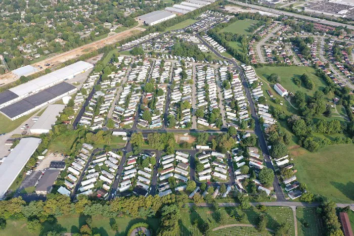 Suburban Pointe Mobile Home Park Picture 2